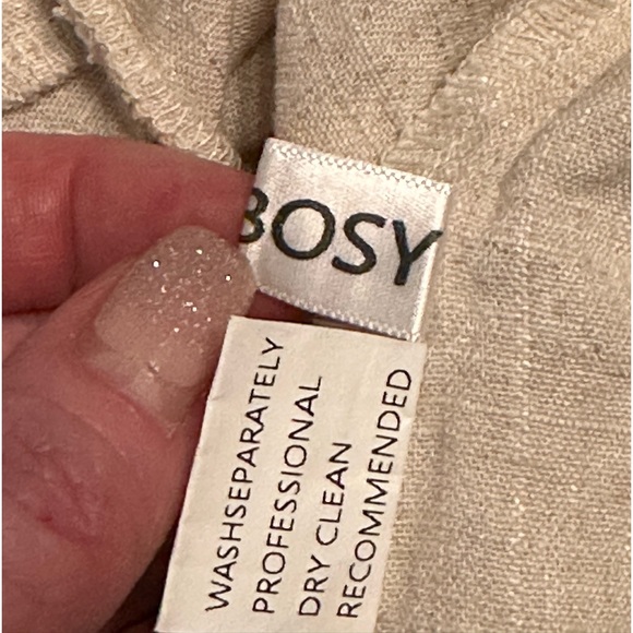 Adibosy V Neck Rayon Romper Side Pockets Cuffed Hem Coconut Buttons Size Small - Picture 8 of 9